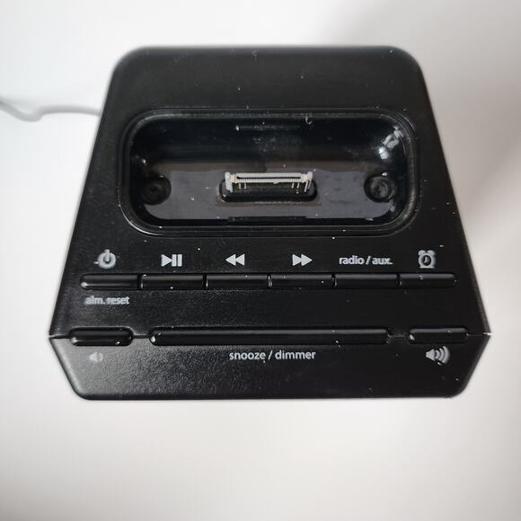 Black iHome iP40 Docking Alarm Clock Radio For iPhone iPod Lightning To 30 Prong - Picture 5 of 9